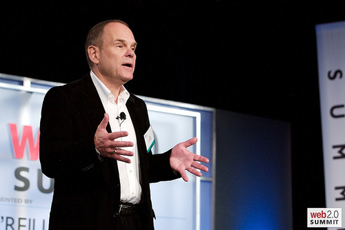 ¡Fuera ropa! Wikinomics de Don Tapscott - Bouza Brands